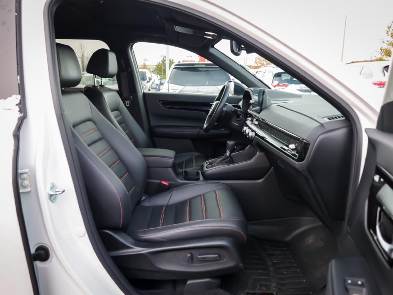 2023 Honda CR-V Hybrid Touring  - Leather Seats - $299 B/W Photo