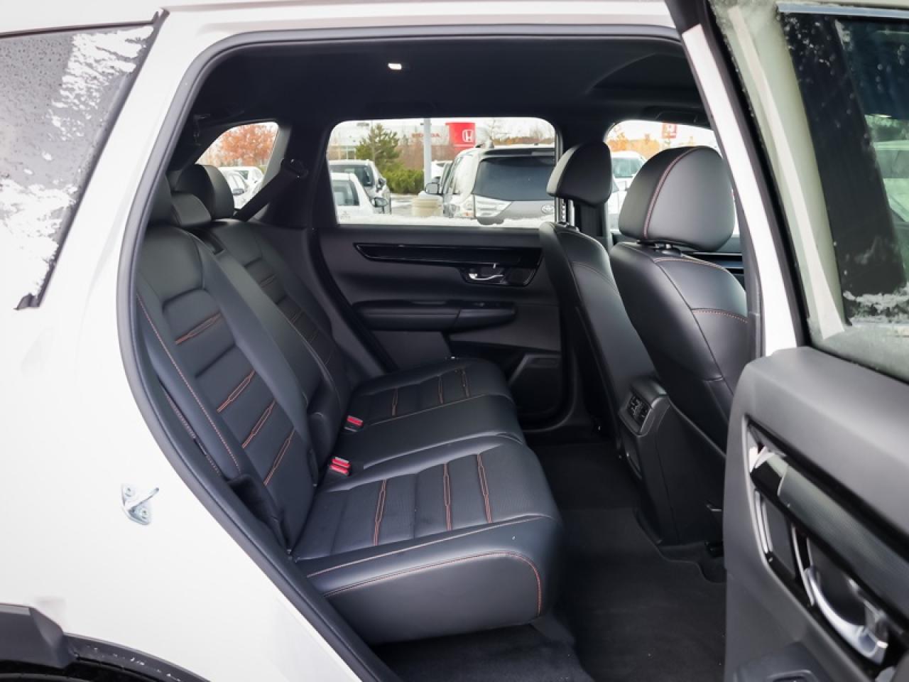 2023 Honda CR-V Hybrid Touring  - Leather Seats - $299 B/W Photo