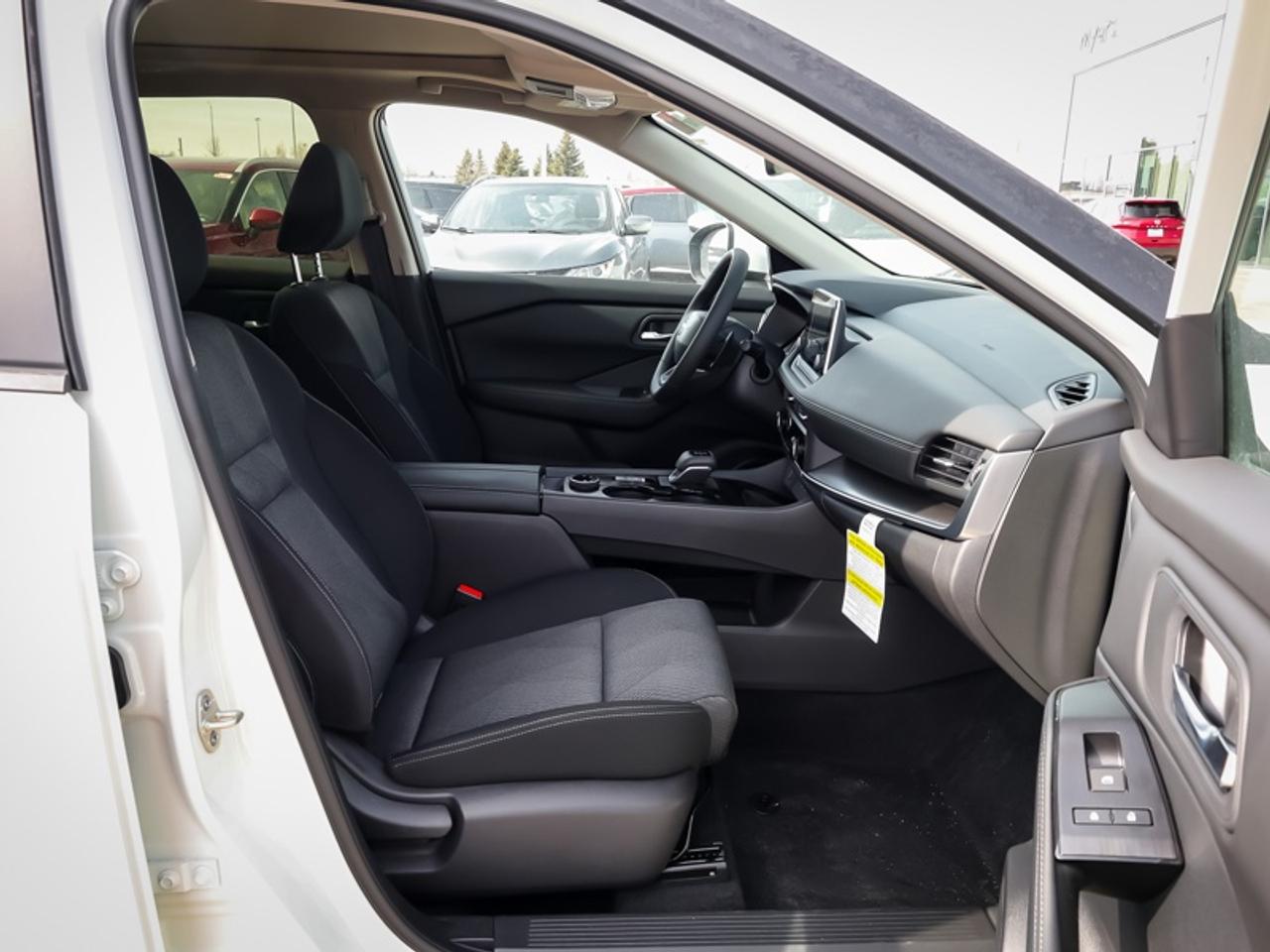 2026 Nissan Rogue SV Moonroof  - Sunroof -  Power Liftgate Photo