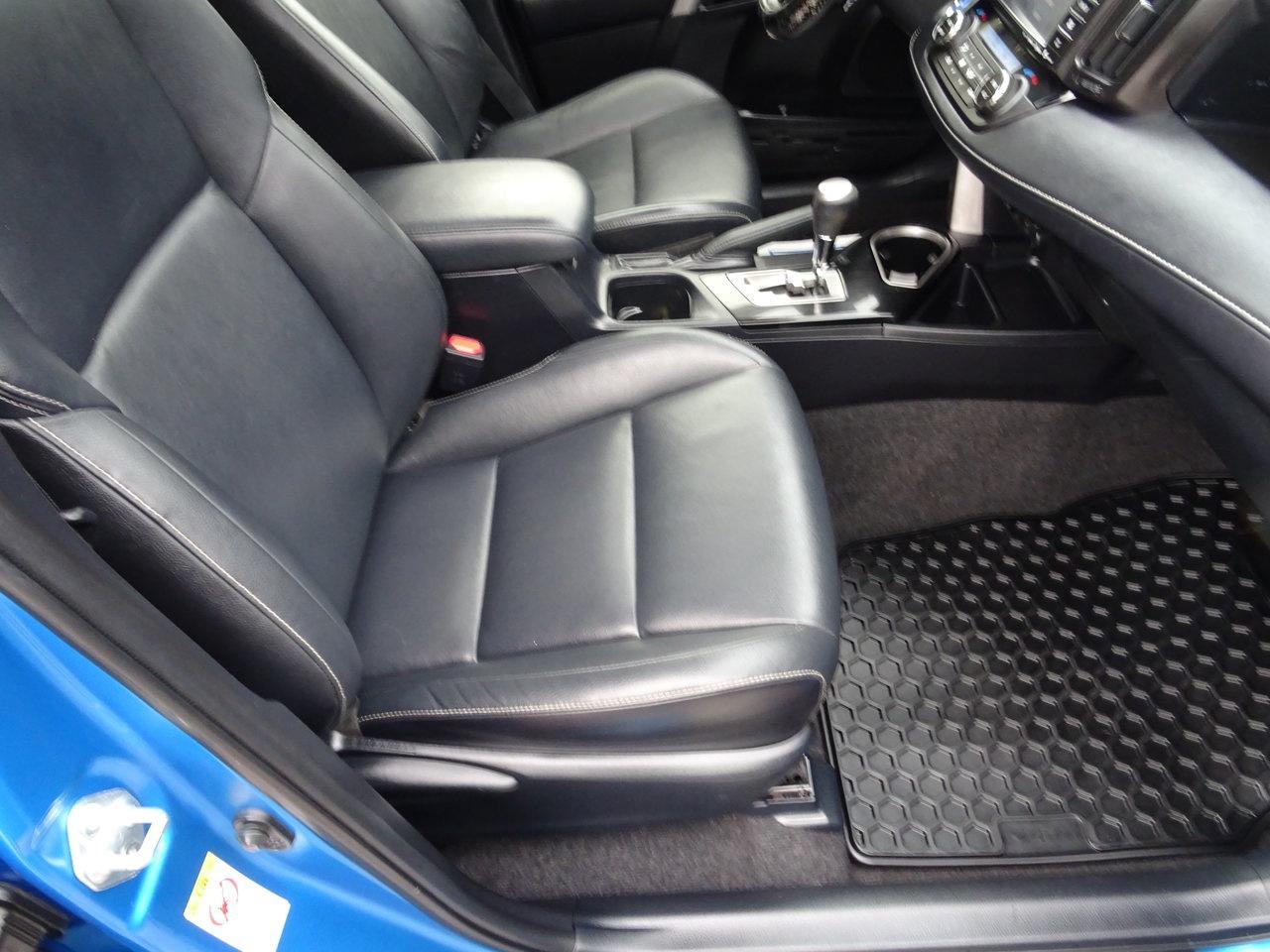 2016 Toyota RAV4 Hybrid Limited - Photo #11