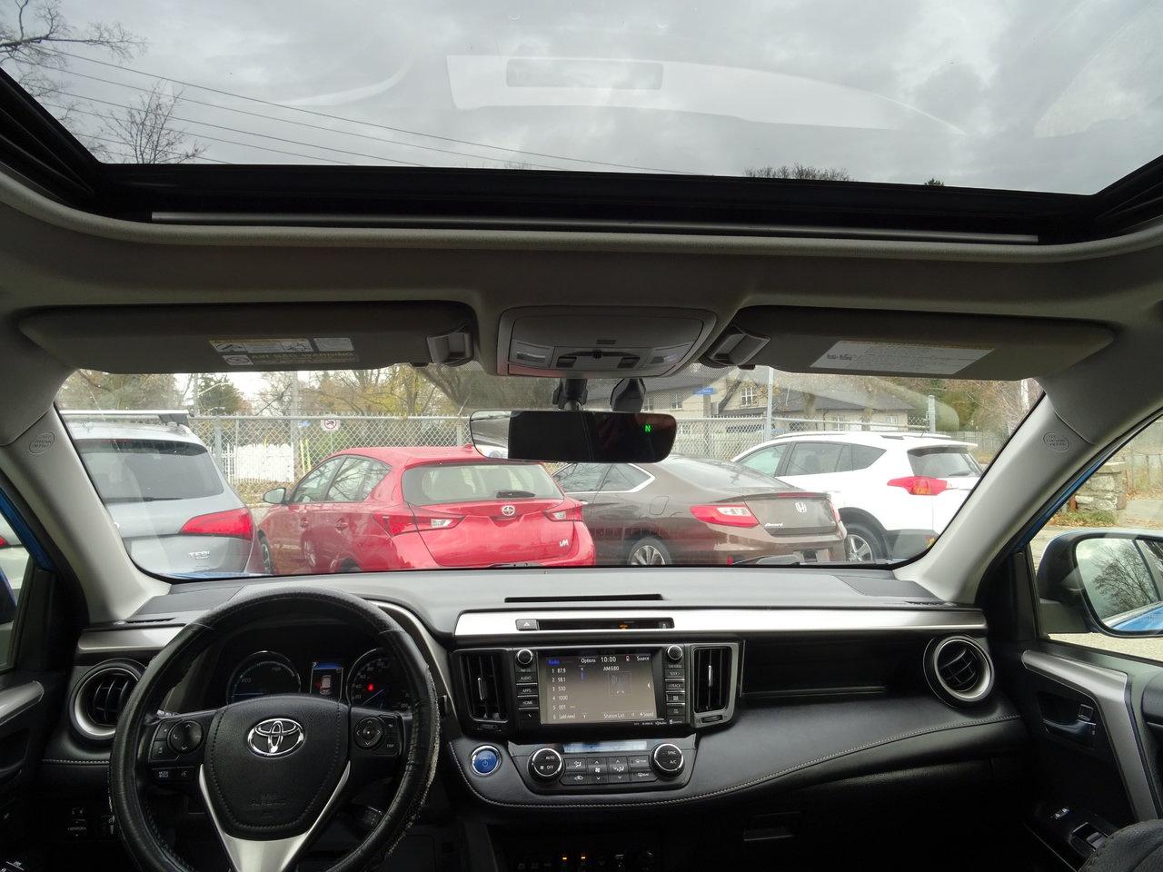 2016 Toyota RAV4 Hybrid Limited - Photo #17