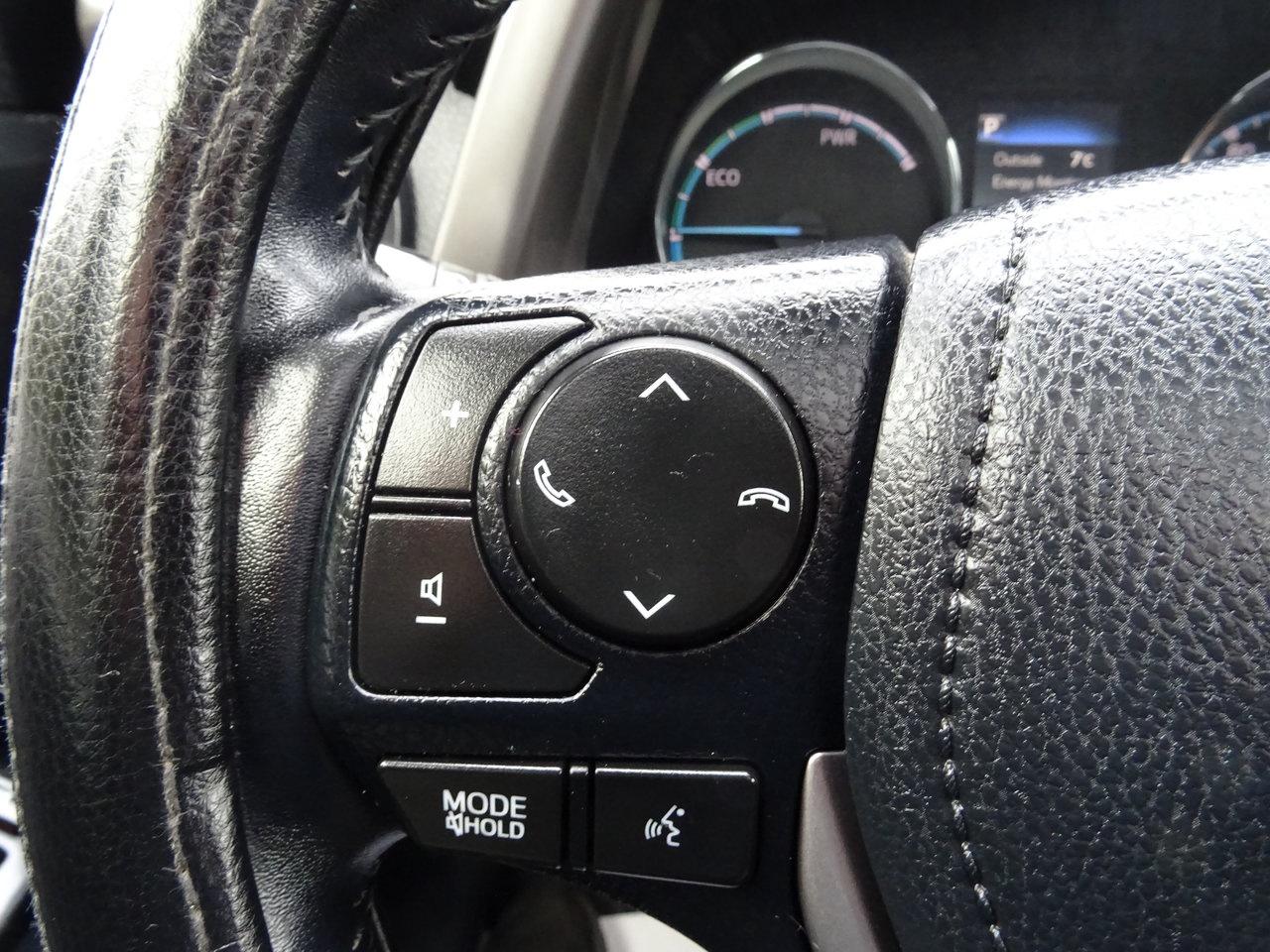 2016 Toyota RAV4 Hybrid Limited - Photo #19