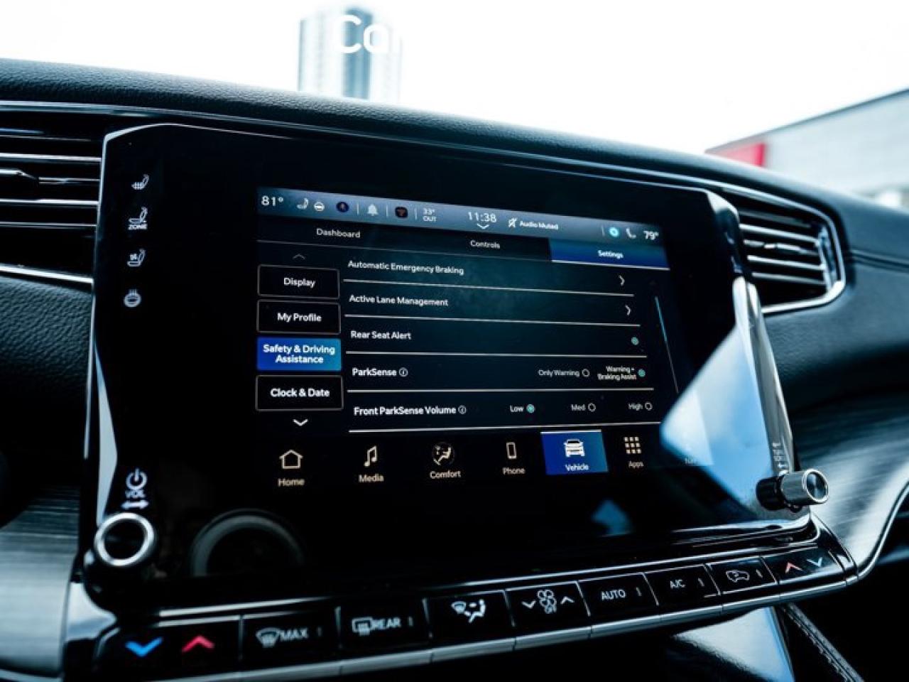 2024 Jeep Wagoneer Series III 7 Seater Three Panel Sunroof 360 Camera McIntosh Audio Photo