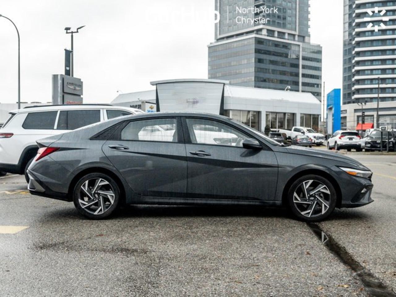 2024 Hyundai Elantra Preferred Photo4