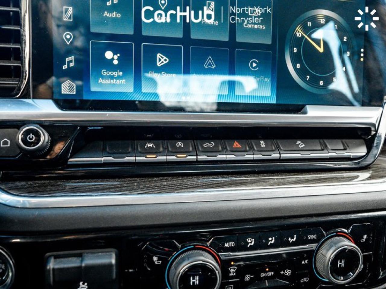 2024 Chevrolet Silverado 1500 LT Trail Boss 157'' V8 13.4'' Screen Captain Seats Heated Steering Wheel Photo