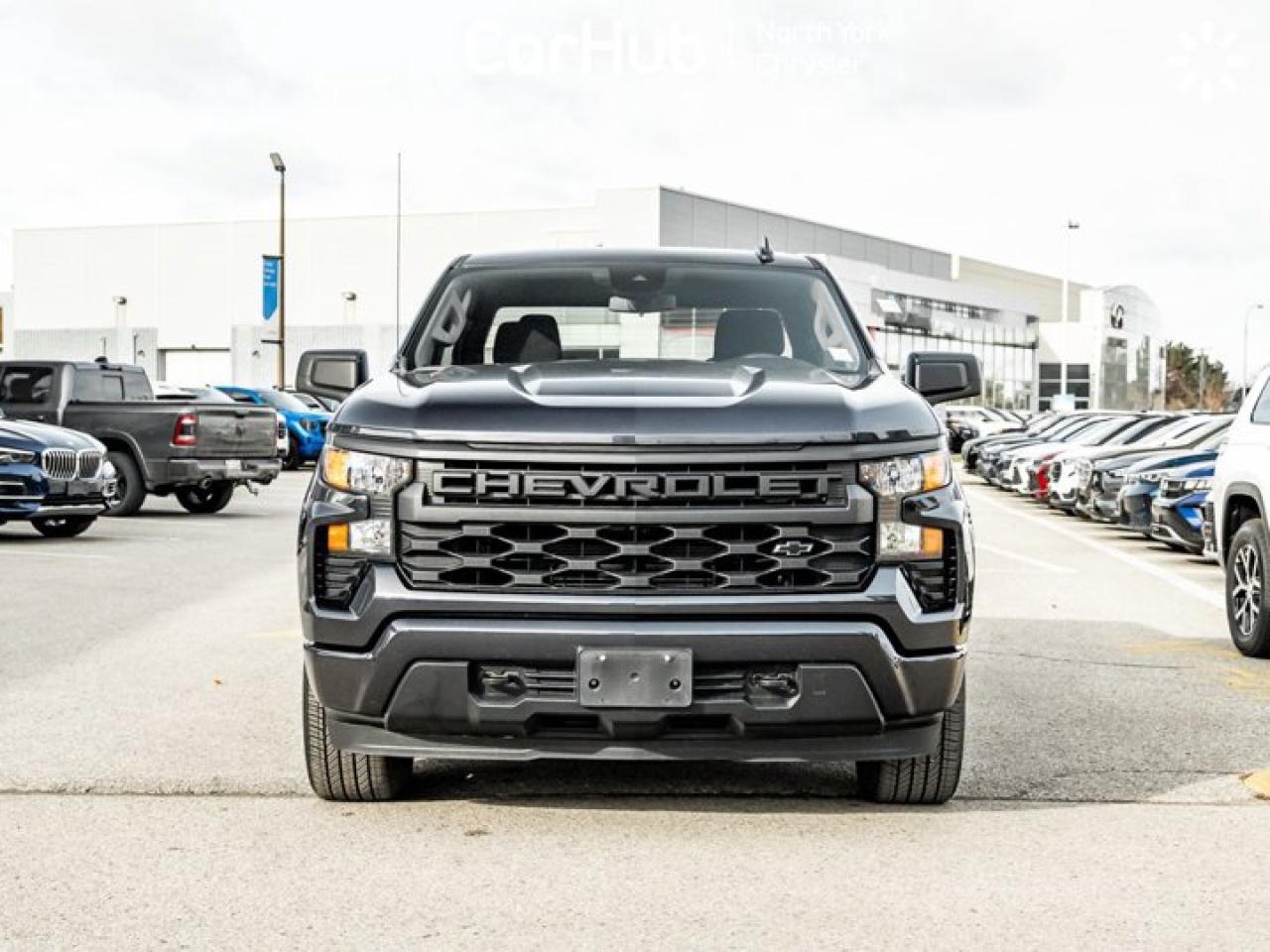 2023 Chevrolet Silverado 1500 Custom Photo2