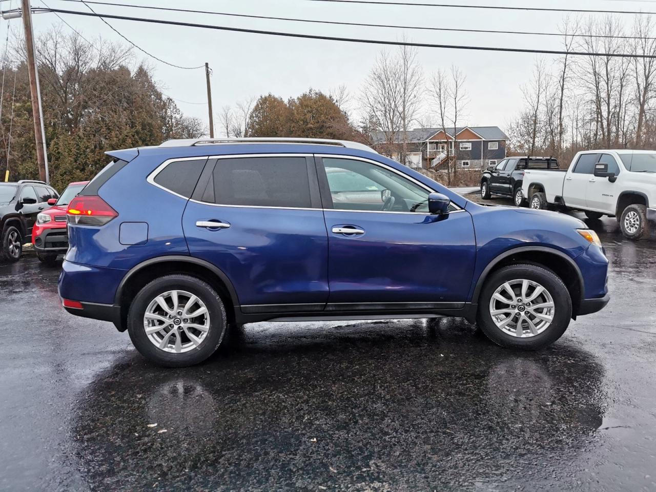 2018 Nissan Rogue SV AWD - Photo #6
