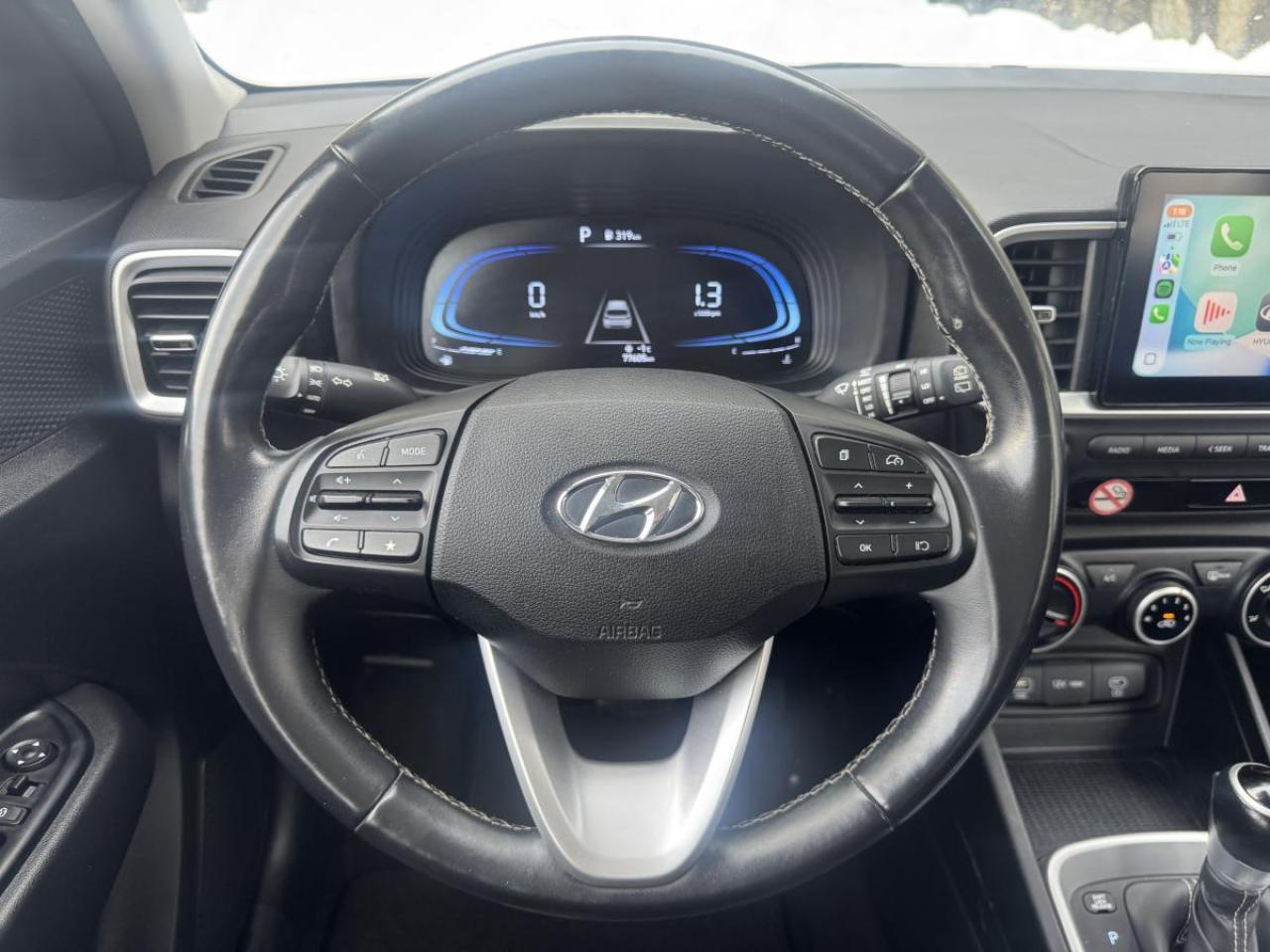 2023 Hyundai Venue Preferred IVT Photo