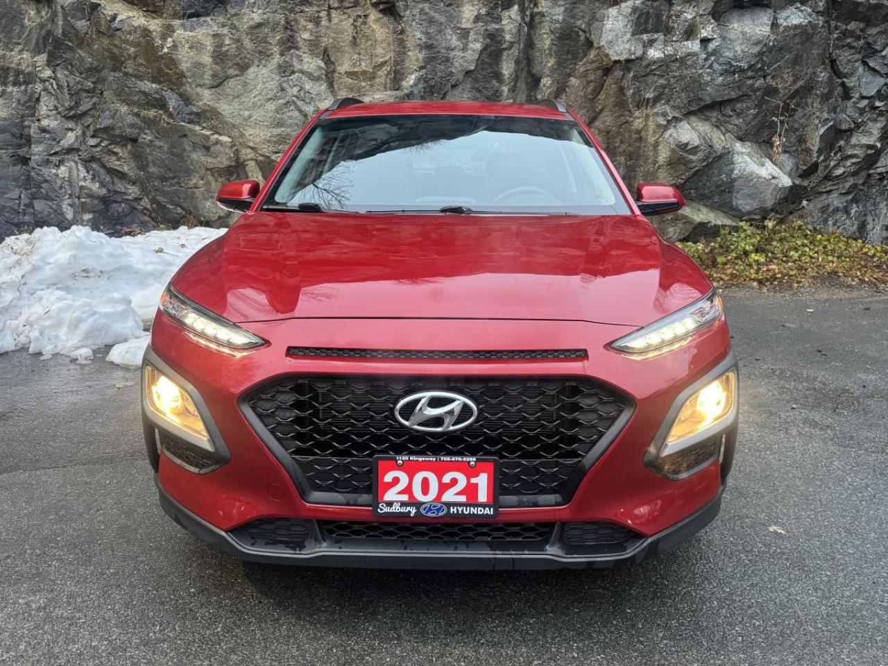 2021 Hyundai KONA 2.0L Essential AWD Photo2