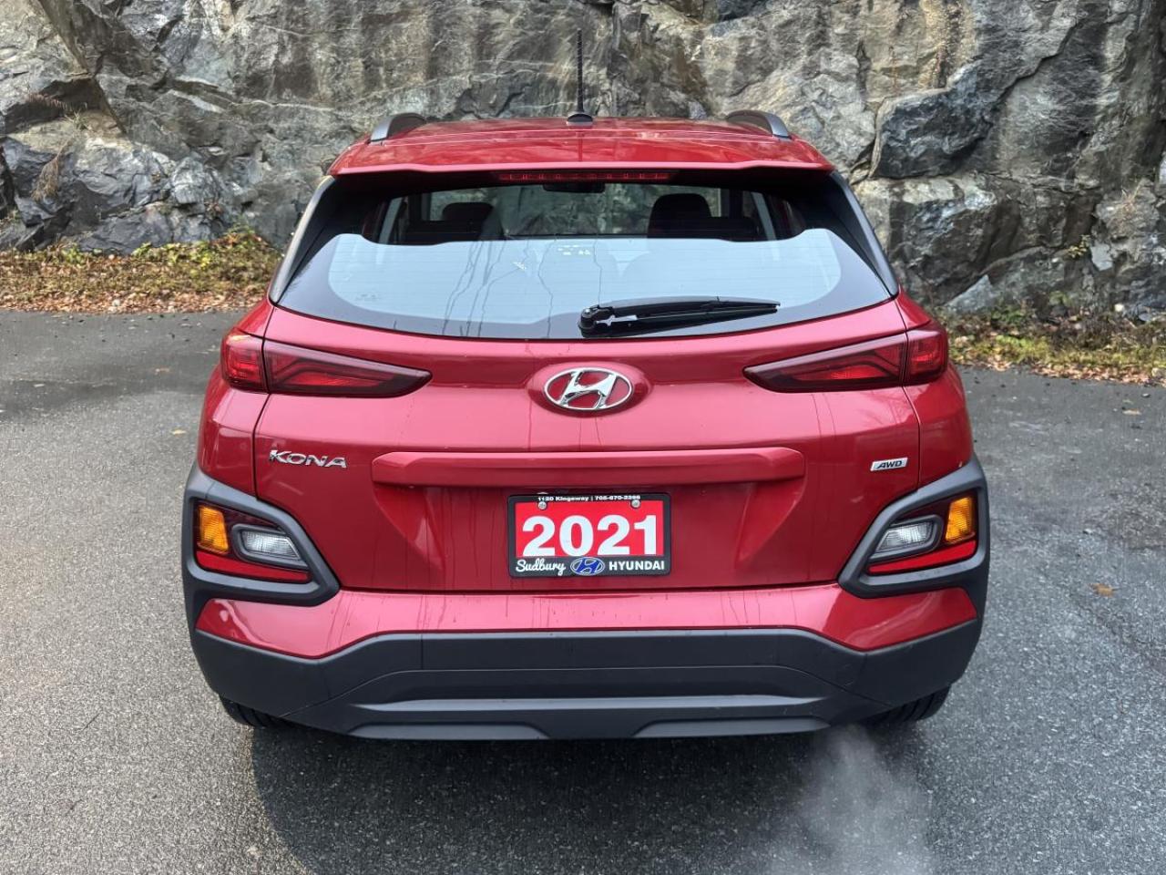 2021 Hyundai KONA 2.0L Essential AWD Photo4