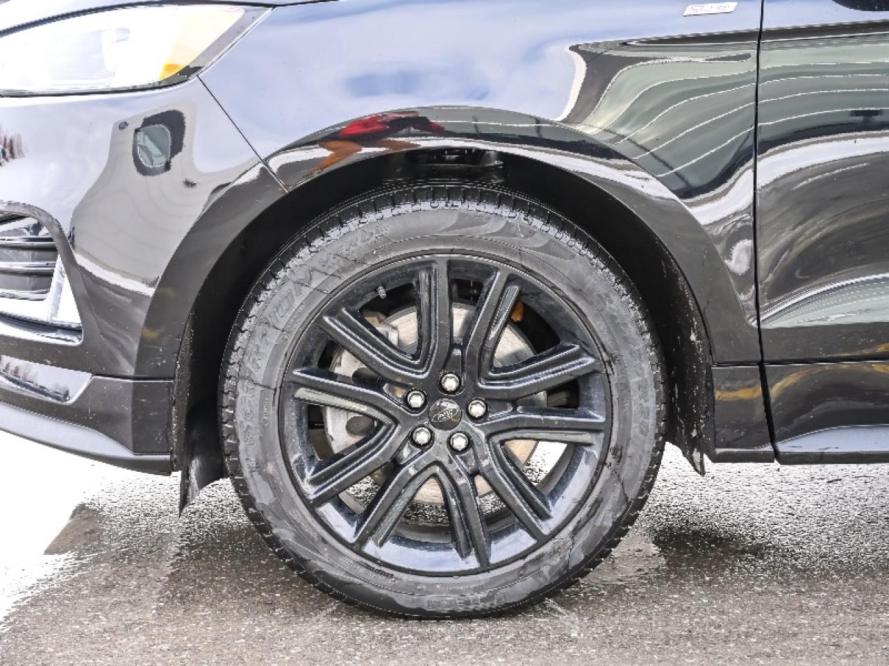 2022 Ford Edge ST Line Photo