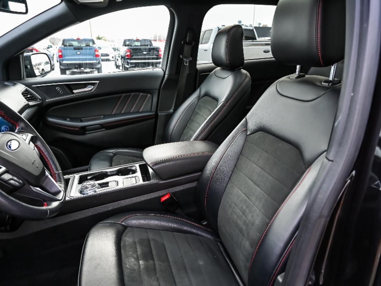 2022 Ford Edge ST Line Photo