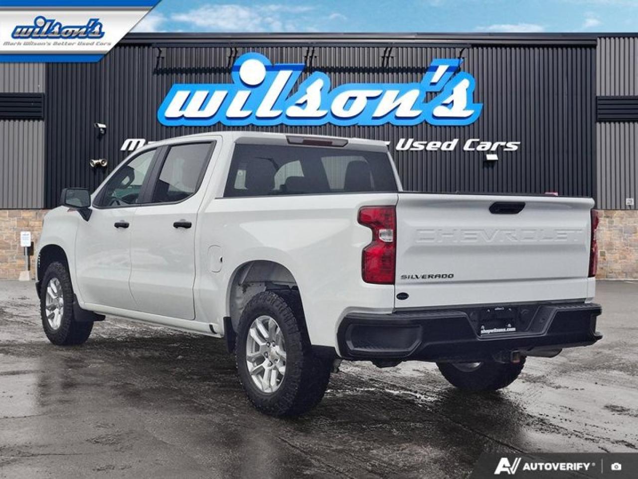 2023 Chevrolet Silverado 1500 WT Crew 4X4 | 5.3L | Leather | Z71 | Spray-on Liner | Alloy wheels | CarPlay + Android | and More ! Photo