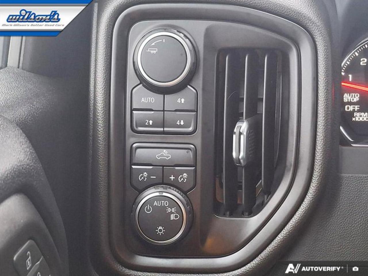 2023 Chevrolet Silverado 1500 WT Crew 4X4 | 5.3L | Leather | Z71 | Spray-on Liner | Alloy wheels | CarPlay + Android | and More ! Photo