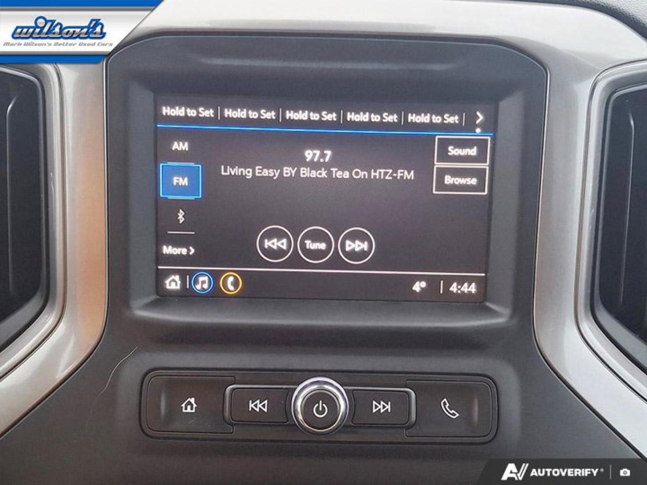 2023 Chevrolet Silverado 1500 WT Crew 4X4 | 5.3L | Leather | Z71 | Spray-on Liner | Alloy wheels | CarPlay + Android | and More ! Photo