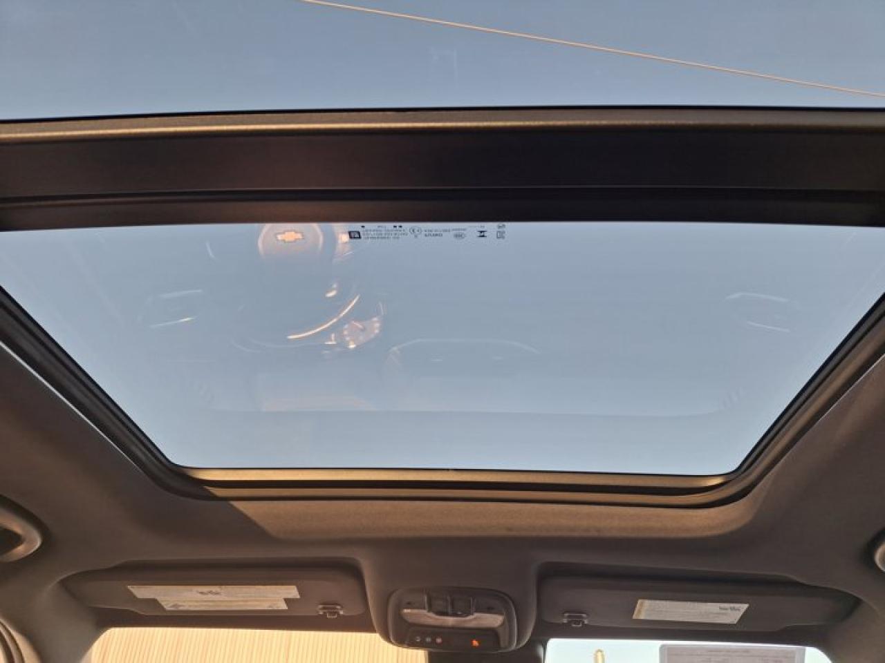 2023 Chevrolet TrailBlazer ACTIV AWD | Leather | Sunroof | BSM | CarPlay + Android | Power Seat | Heated Wheel + Seats and More Photo