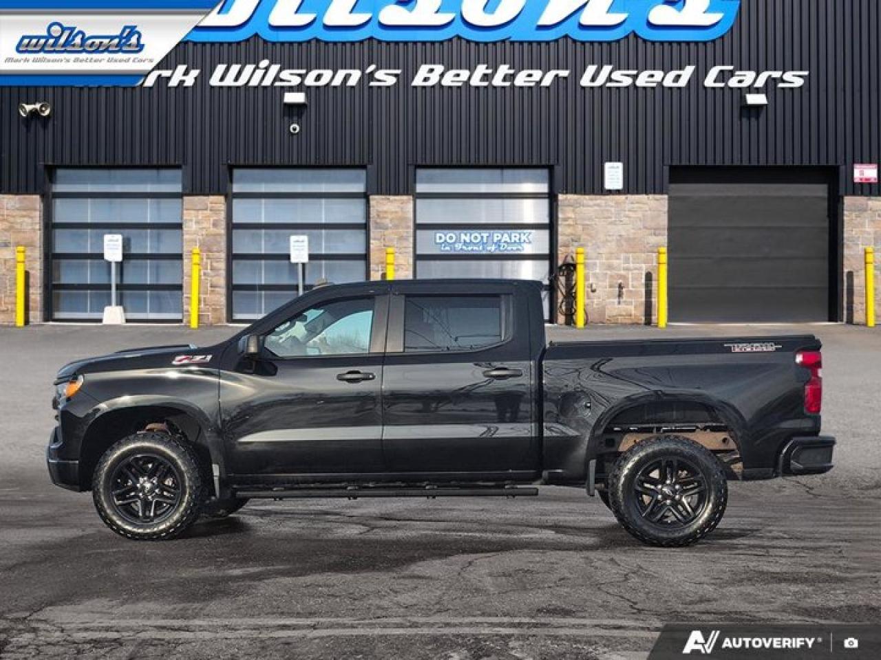 2022 Chevrolet Silverado 1500 Custom Trail Boss Crew 4WD | Z71 | Trailering Pkg | CarPlay + Android | Rear Camera | and More ! Photo