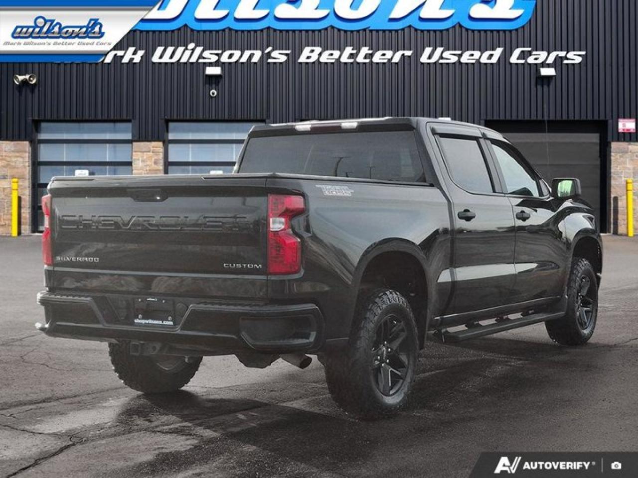 2022 Chevrolet Silverado 1500 Custom Trail Boss Crew 4WD | Z71 | Trailering Pkg | CarPlay + Android | Rear Camera | and More ! Photo4