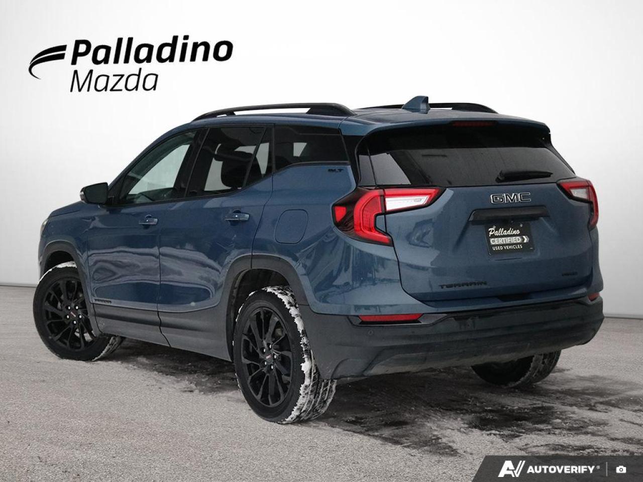 2024 GMC Terrain SLT Photo3