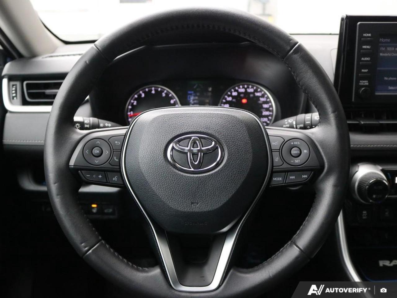2020 Toyota RAV4 XLE Photo
