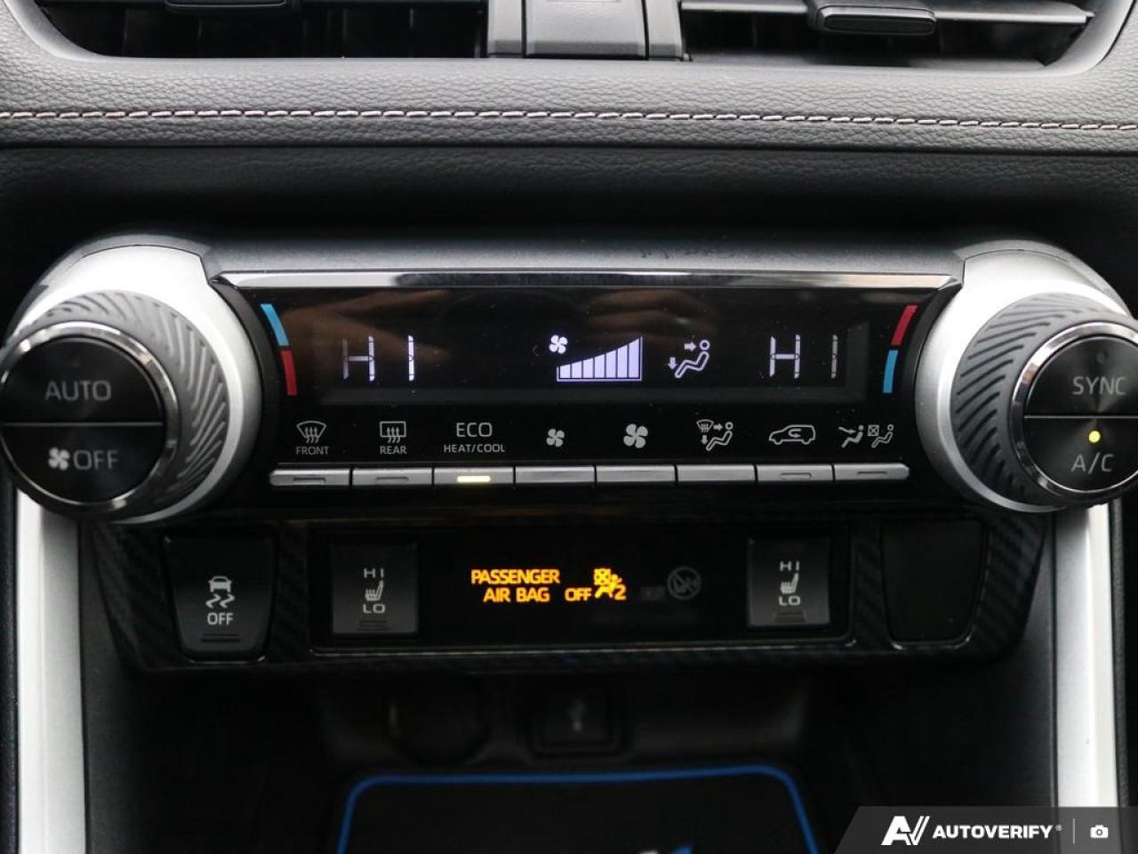 2020 Toyota RAV4 XLE Photo