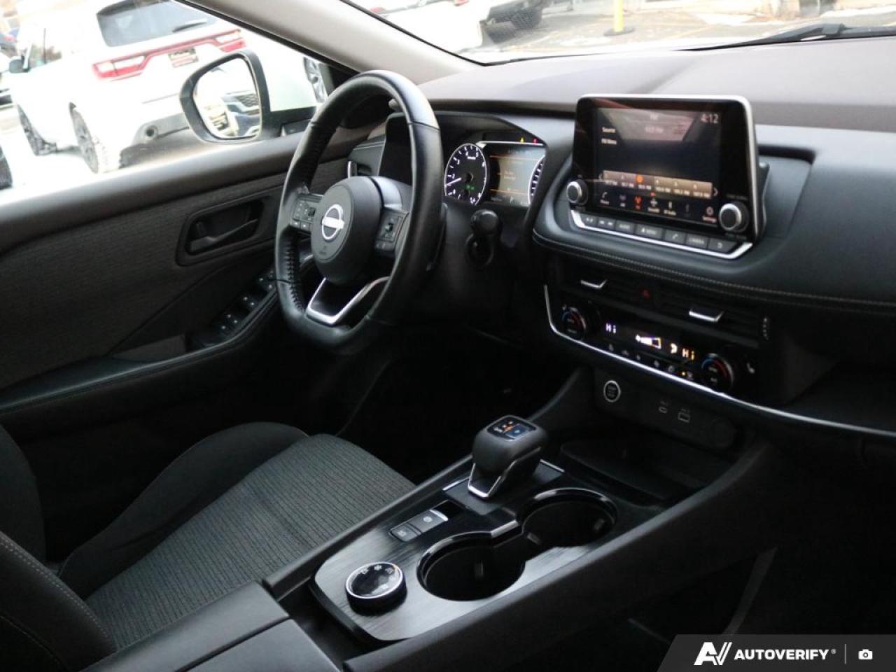 2022 Nissan Rogue S Photo