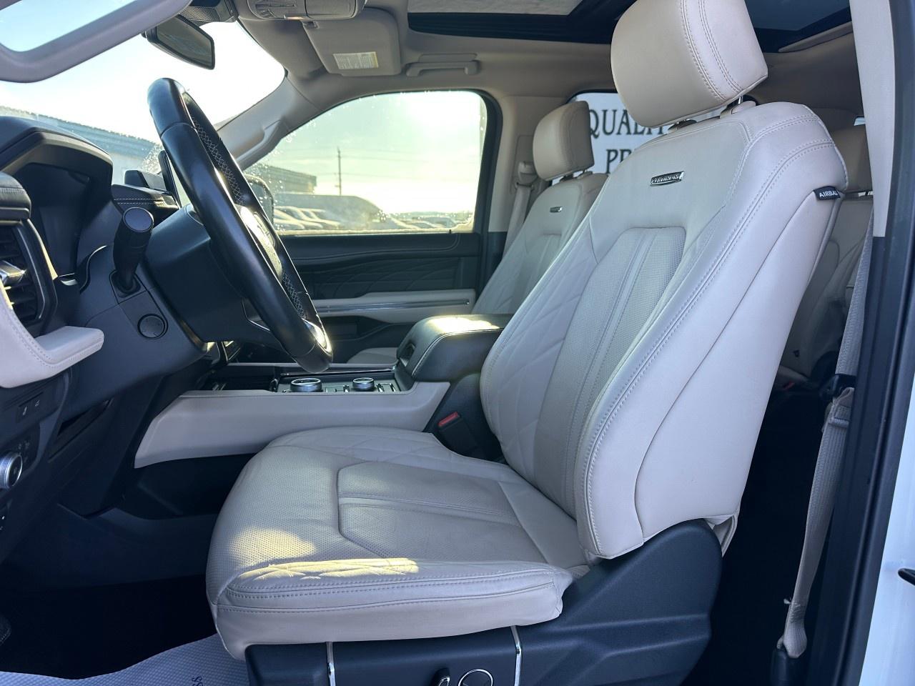 2022 Ford Expedition Platinum Max 4X4 Photo