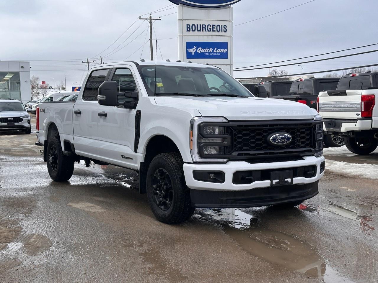 2026 Ford F-250 Super Duty SRW XL 4WD Crew Cab 6.75' Box Photo3