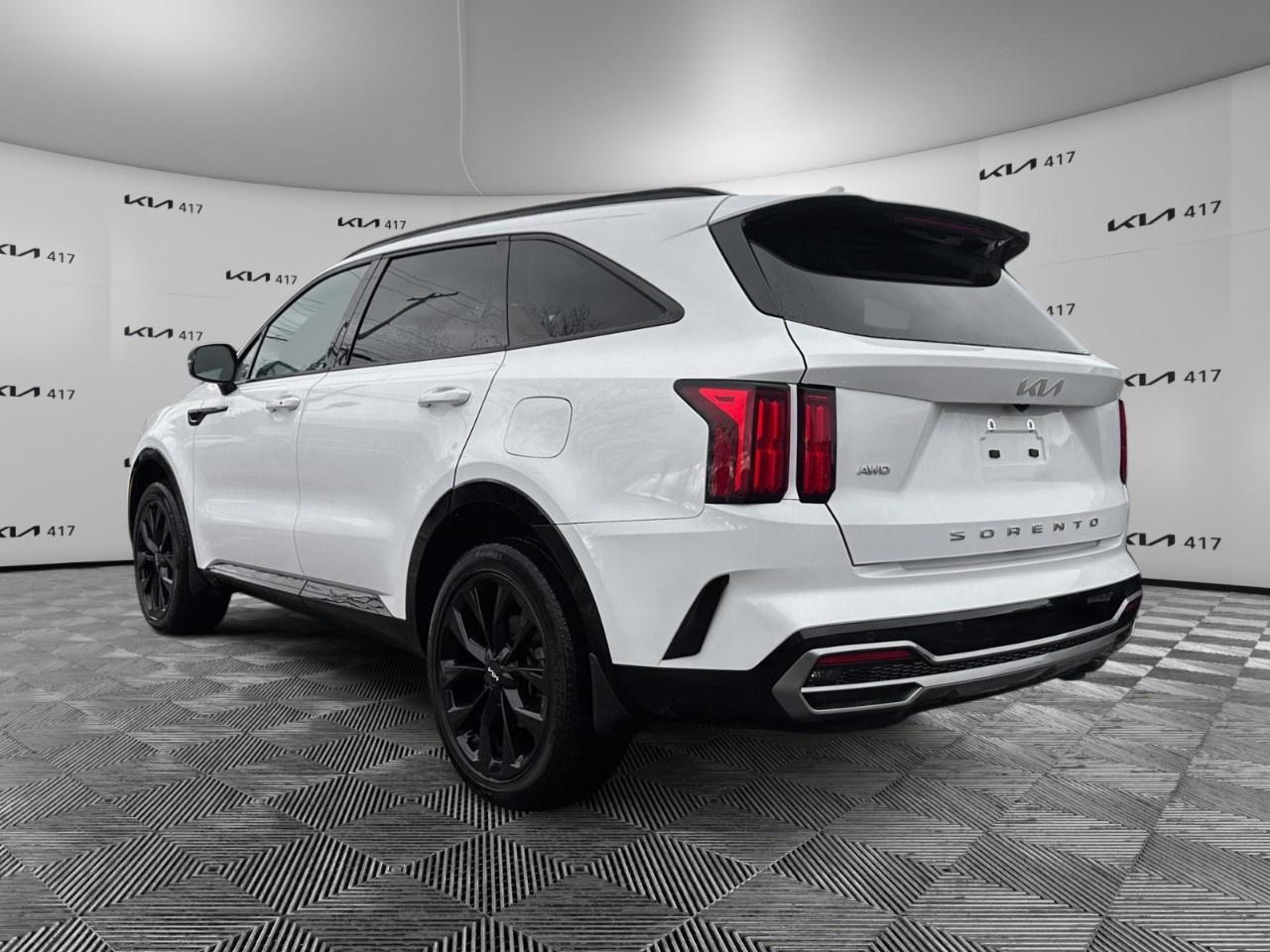 2022 Kia Sorento EX  AWD Photo2