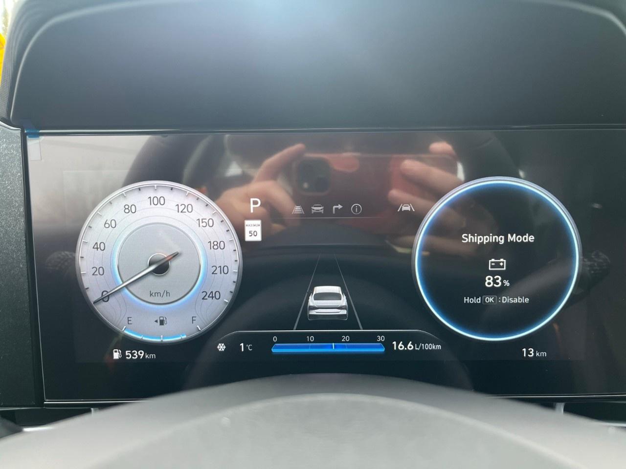 2026 Hyundai Elantra Luxury IVT Photo