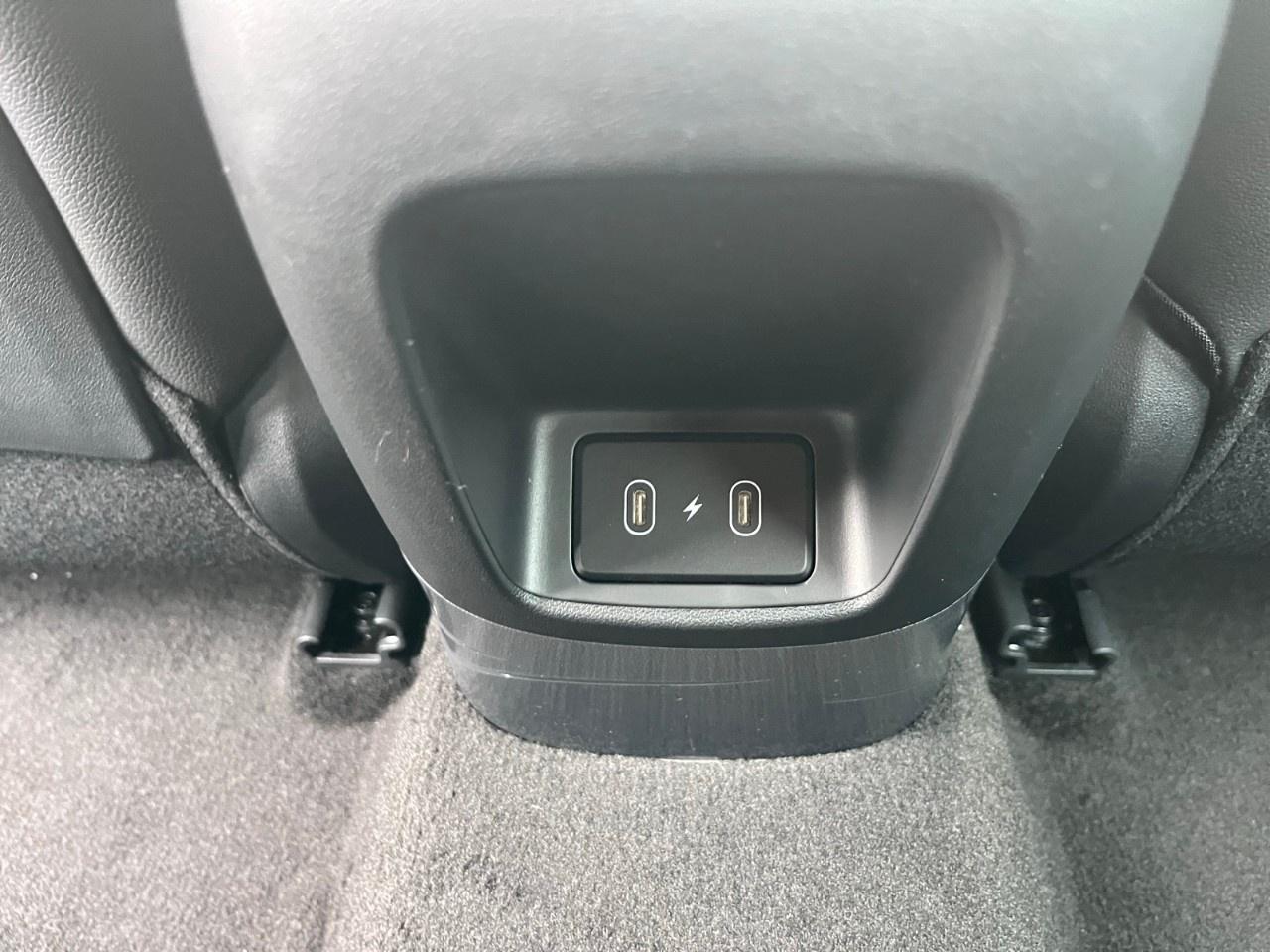 2026 Hyundai Elantra Luxury IVT Photo