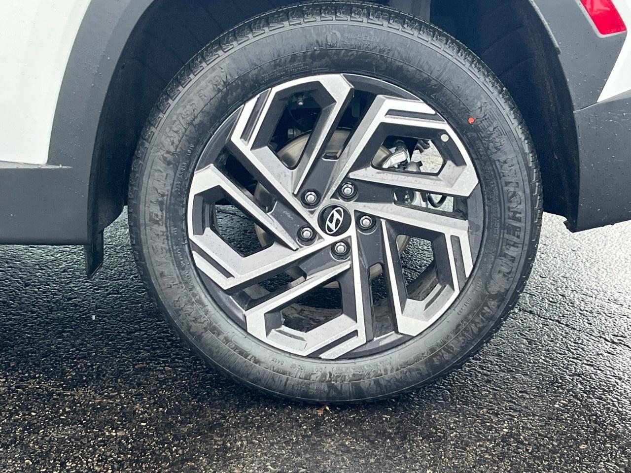 2026 Hyundai Tucson Hybrid Ultimate AWD Photo3