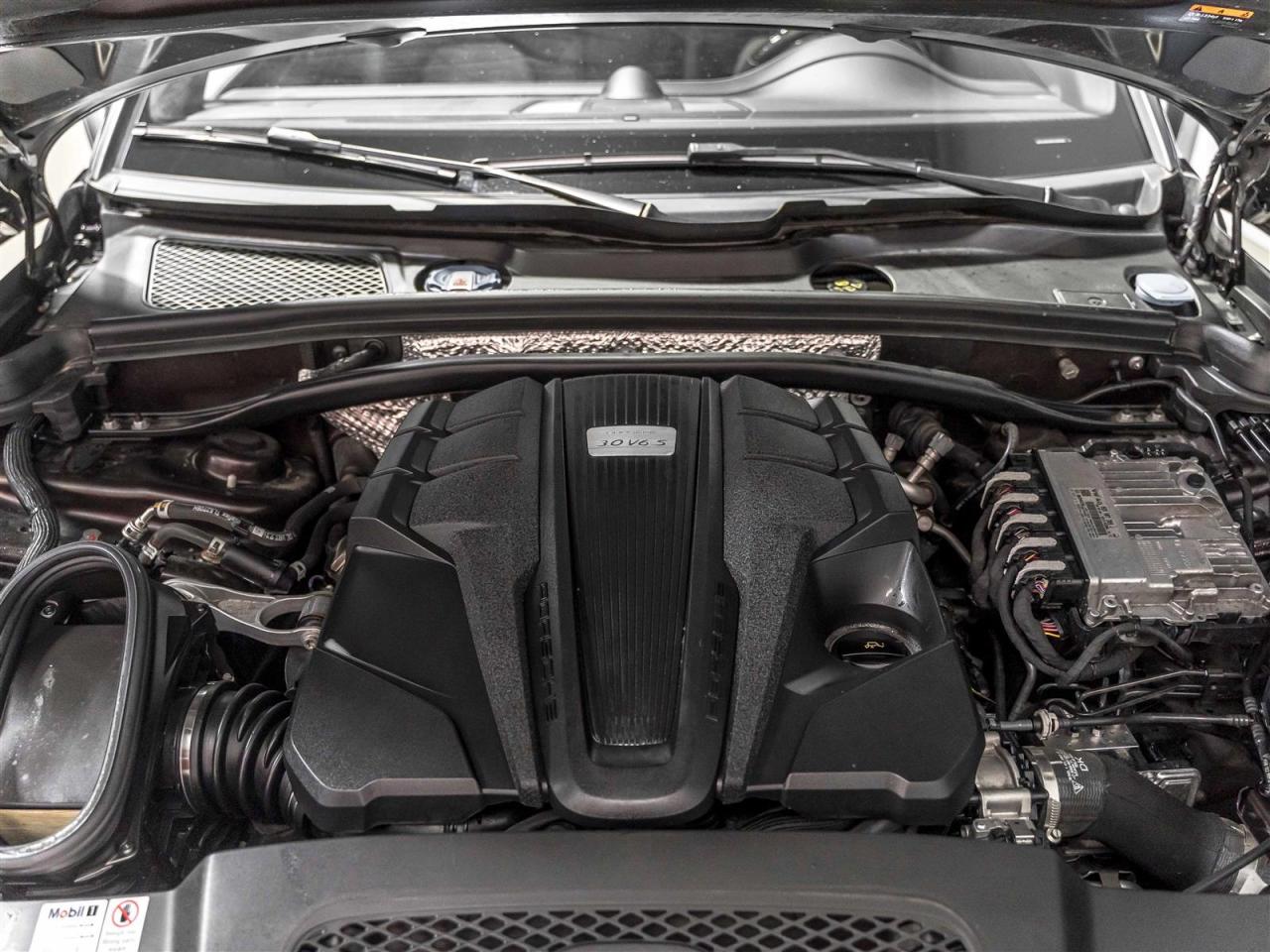 2019 Porsche Macan $399 BI WEEKLY $5000 DOWN|S|PREMIUM PLUS|PREMIUM INTERIOR|360CAM|BOSE|LOADED Photo