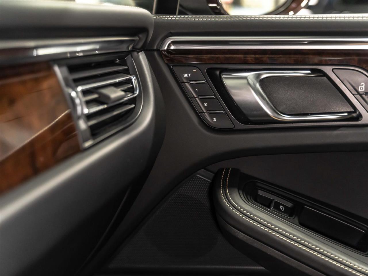 2019 Porsche Macan $399 BI WEEKLY $5000 DOWN|S|PREMIUM PLUS|PREMIUM INTERIOR|360CAM|BOSE|LOADED Photo