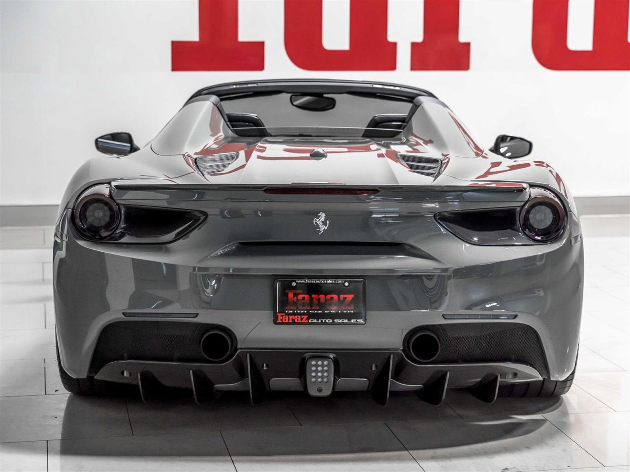 2018 Ferrari 400i CARBON FIBER RACING PKG|NOVITEC EXHAUST|SPECIAL PAINT Photo
