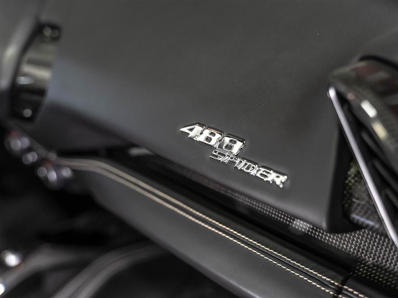 2018 Ferrari 400i CARBON FIBER RACING PKG|NOVITEC EXHAUST|SPECIAL PAINT Photo