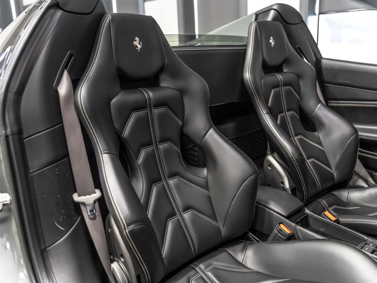 2018 Ferrari 400i CARBON FIBER RACING PKG|NOVITEC EXHAUST|SPECIAL PAINT Photo