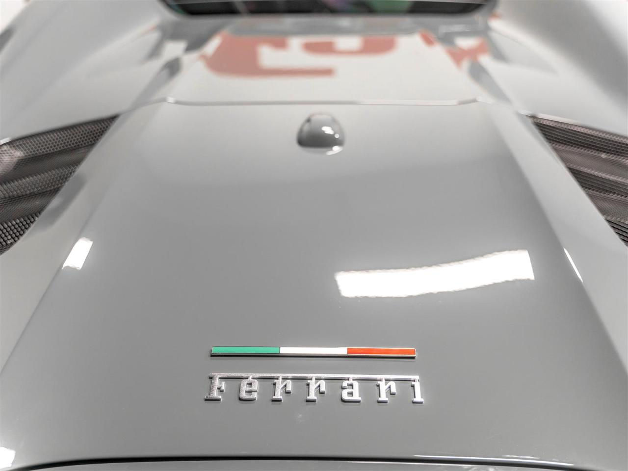 2018 Ferrari 400i CARBON FIBER RACING PKG|NOVITEC EXHAUST|SPECIAL PAINT Photo