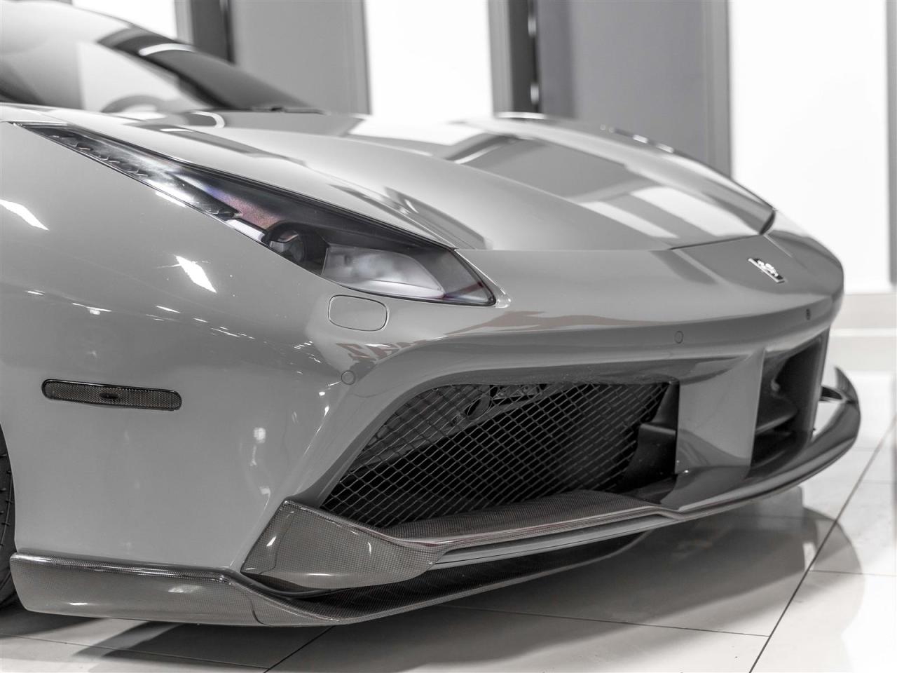 2018 Ferrari 400i CARBON FIBER RACING PKG|NOVITEC EXHAUST|SPECIAL PAINT Photo