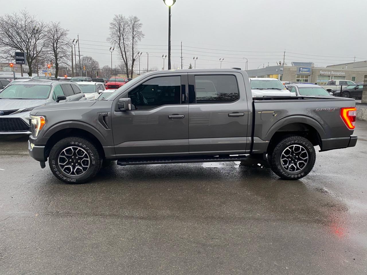 2022 Ford F-150 Lariat | SuperCrew | PANORAMIC Sunroof | 5.5" Box Photo
