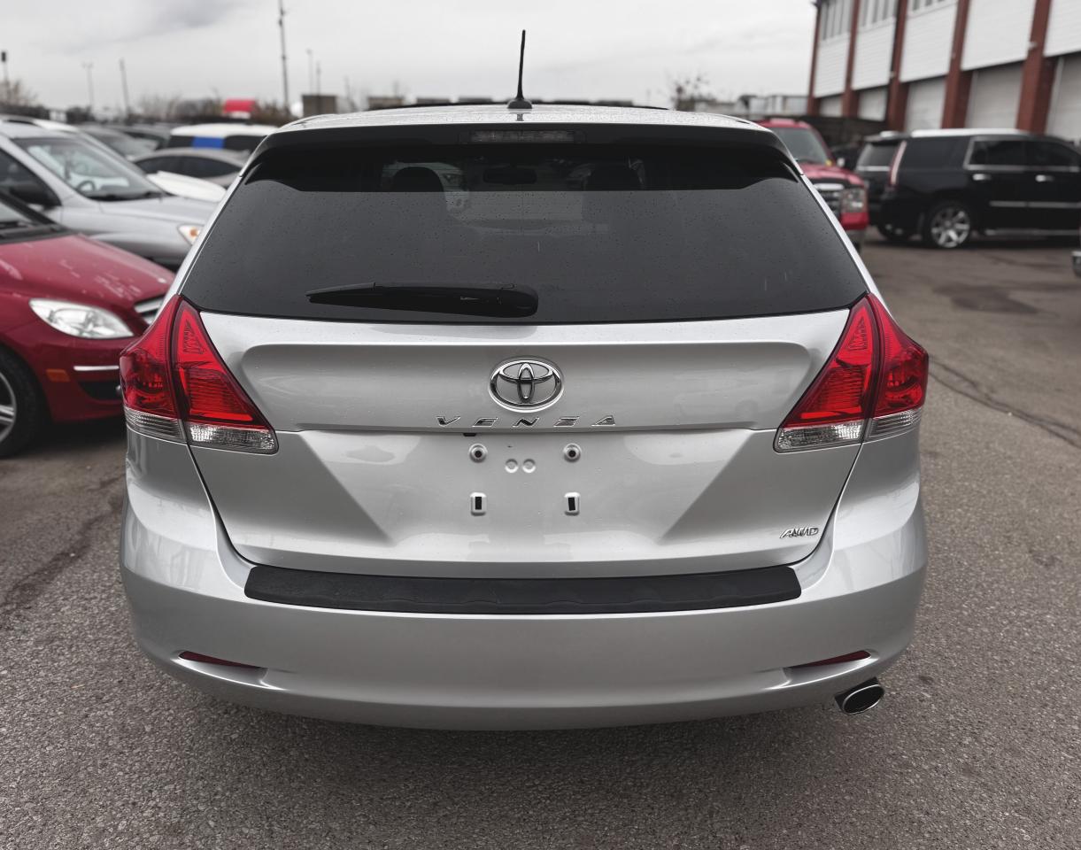 2010 Toyota Venza I4 Photo