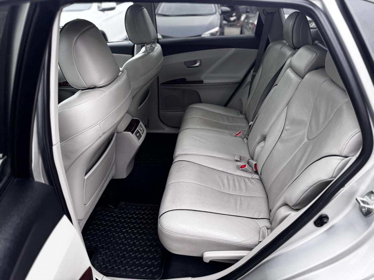 2010 Toyota Venza I4 Photo