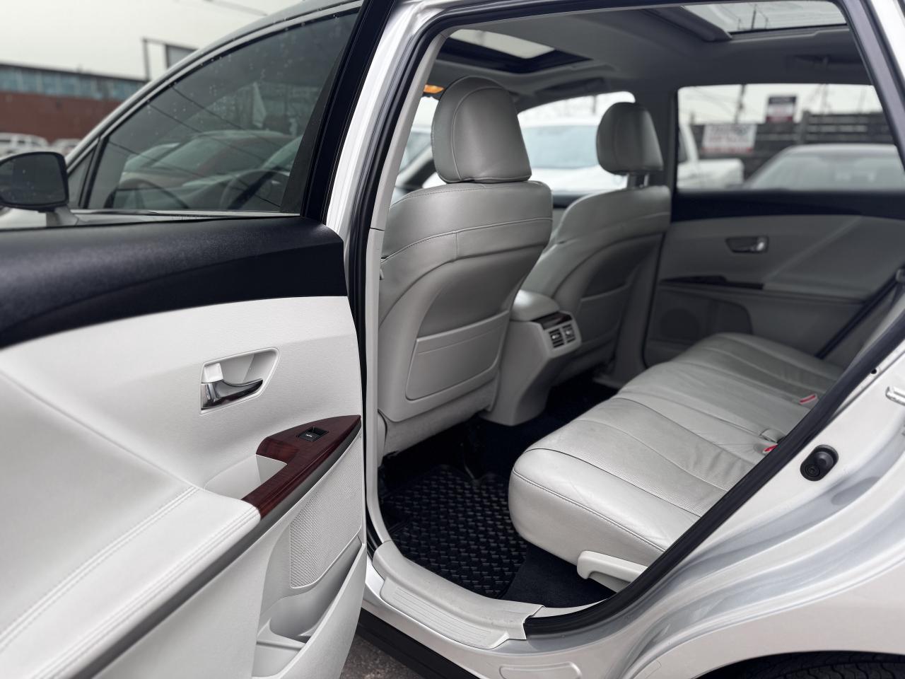 2010 Toyota Venza I4 Photo