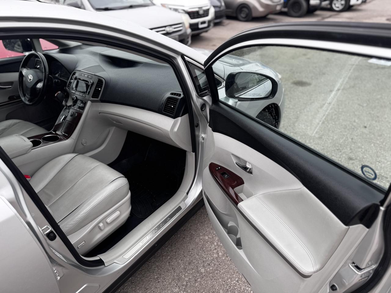 2010 Toyota Venza I4 Photo