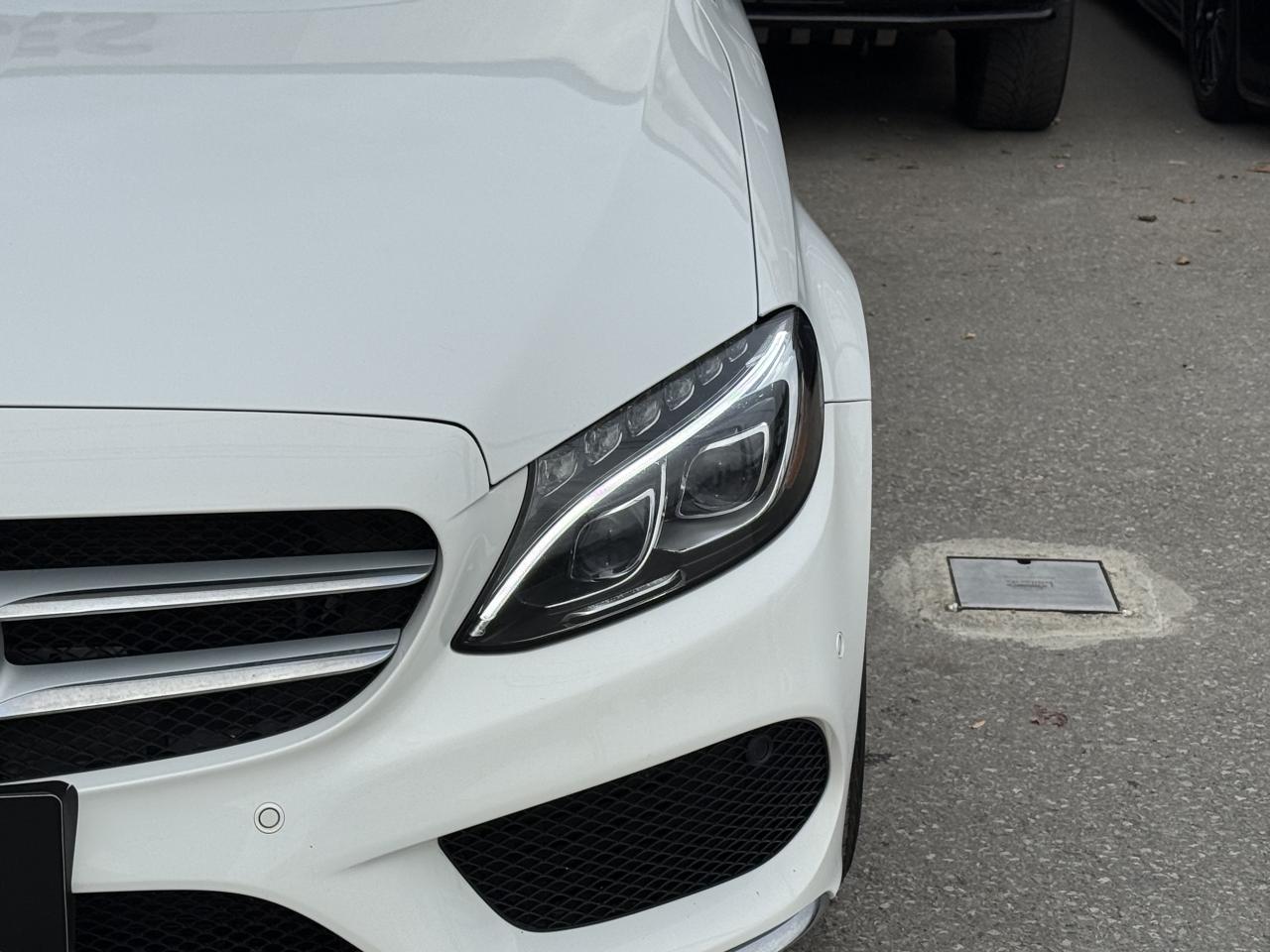2016 Mercedes-Benz C-Class 300 //AMG PKG | PANO | NAVI | BACK UP CAMERA Photo