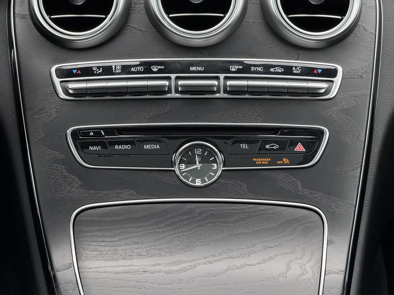 2016 Mercedes-Benz C-Class 300 //AMG PKG | PANO | NAVI | BACK UP CAMERA Photo