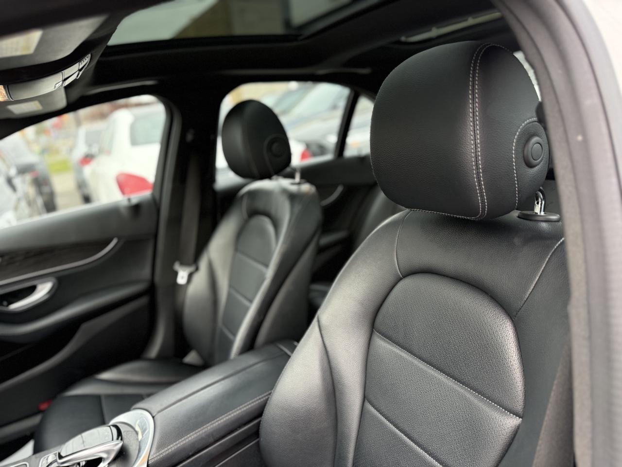 2016 Mercedes-Benz C-Class 300 //AMG PKG | PANO | NAVI | BACK UP CAMERA Photo