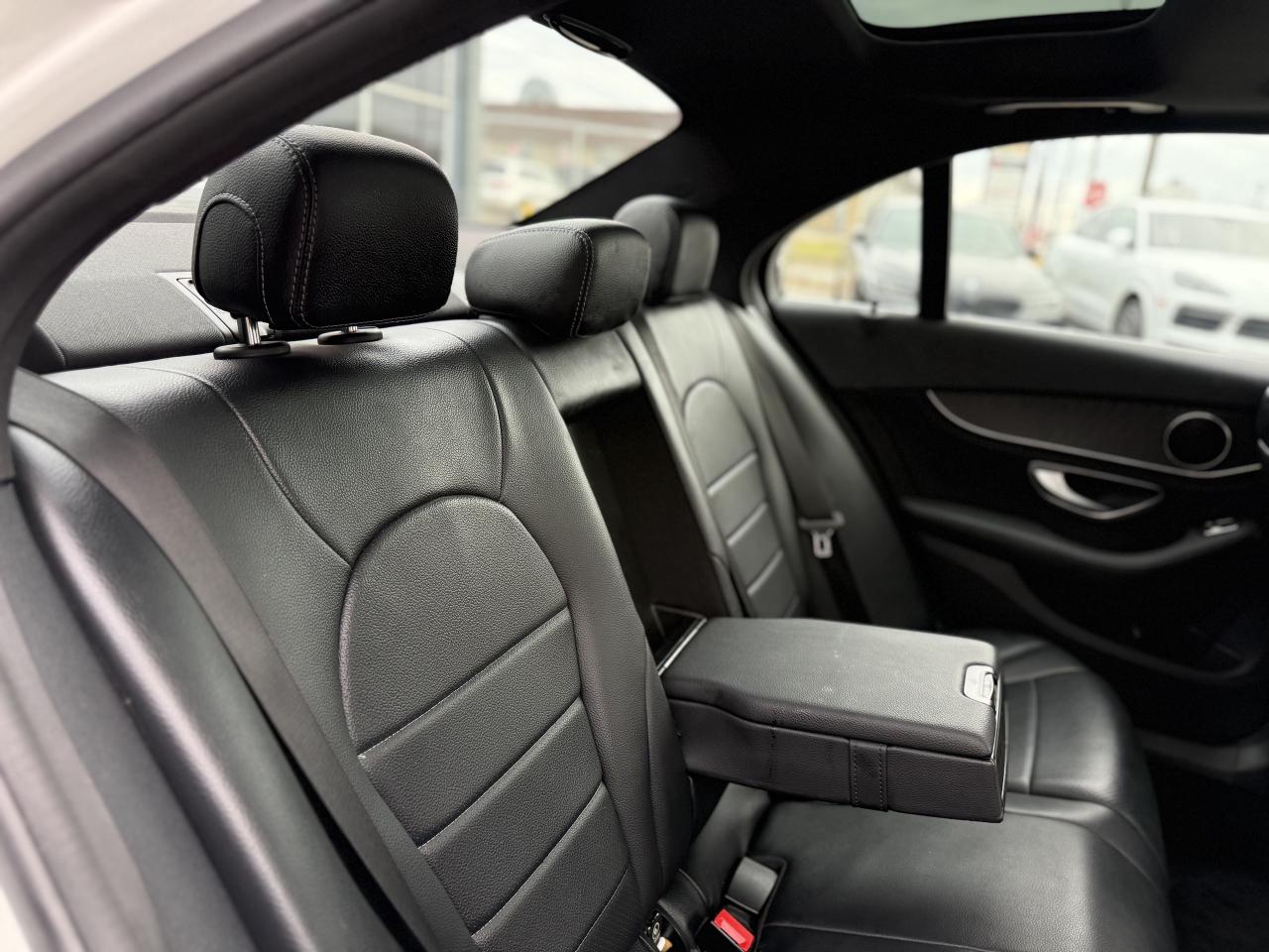 2016 Mercedes-Benz C-Class 300 //AMG PKG | PANO | NAVI | BACK UP CAMERA Photo