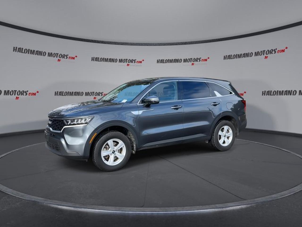 2023 Kia Sorento LX+ AWD | No accidents | 7 Passengers Photo