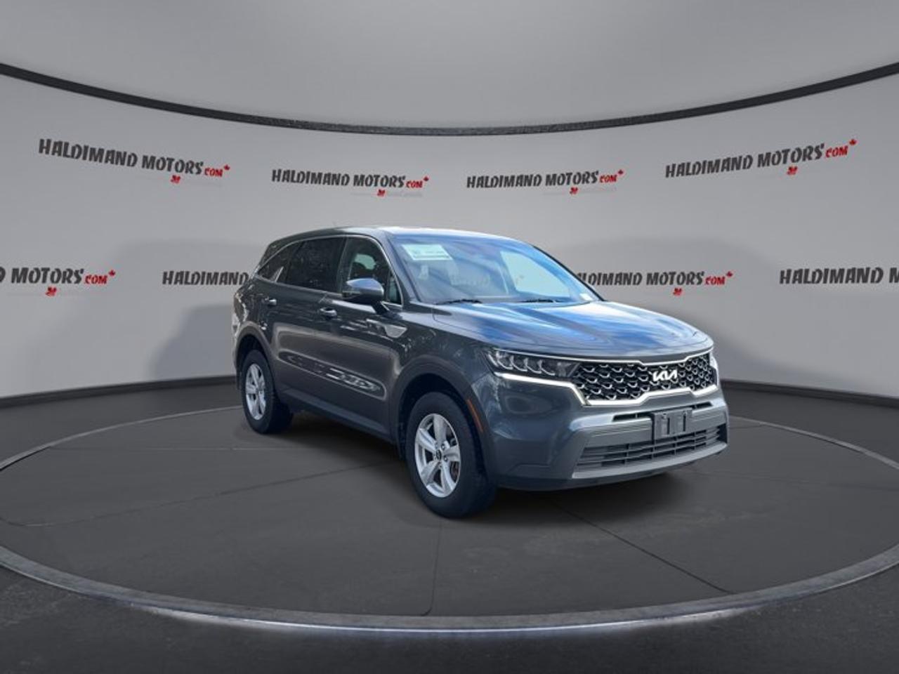 2023 Kia Sorento LX+ AWD | No accidents | 7 Passengers Photo